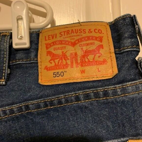 LEVI'S 550 RELAXED SIZE 50X30 JEANS - Picture 3 of 5